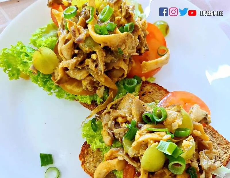 curry salad sandwich